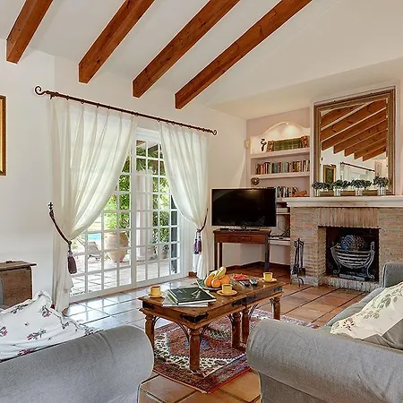 Ladyville Villa *