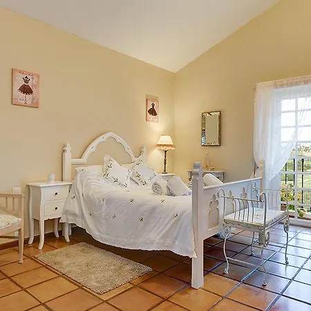 Villa Ladyville *