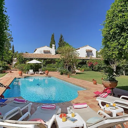 Ladyville * Benahavis